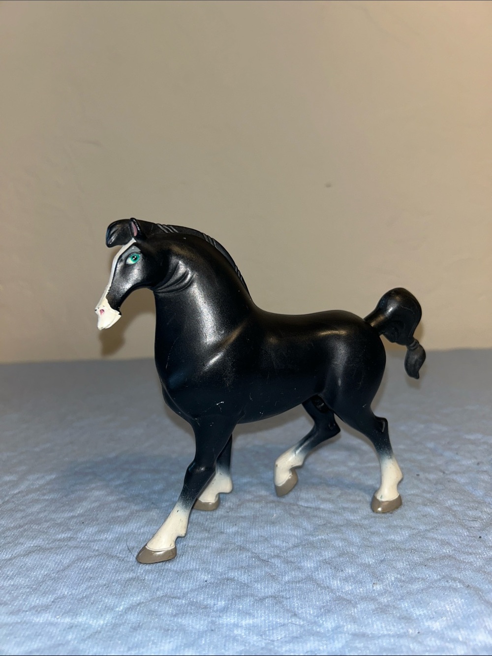Mulan molded pvc plastic figure of Khan Horse Toy Unmarked